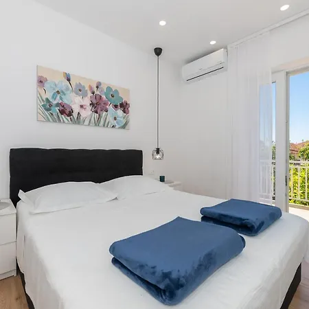Apartmani Sani Makarska Exterior photo