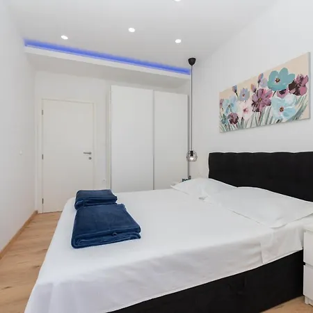 Apartmani Sani Makarska Exterior photo