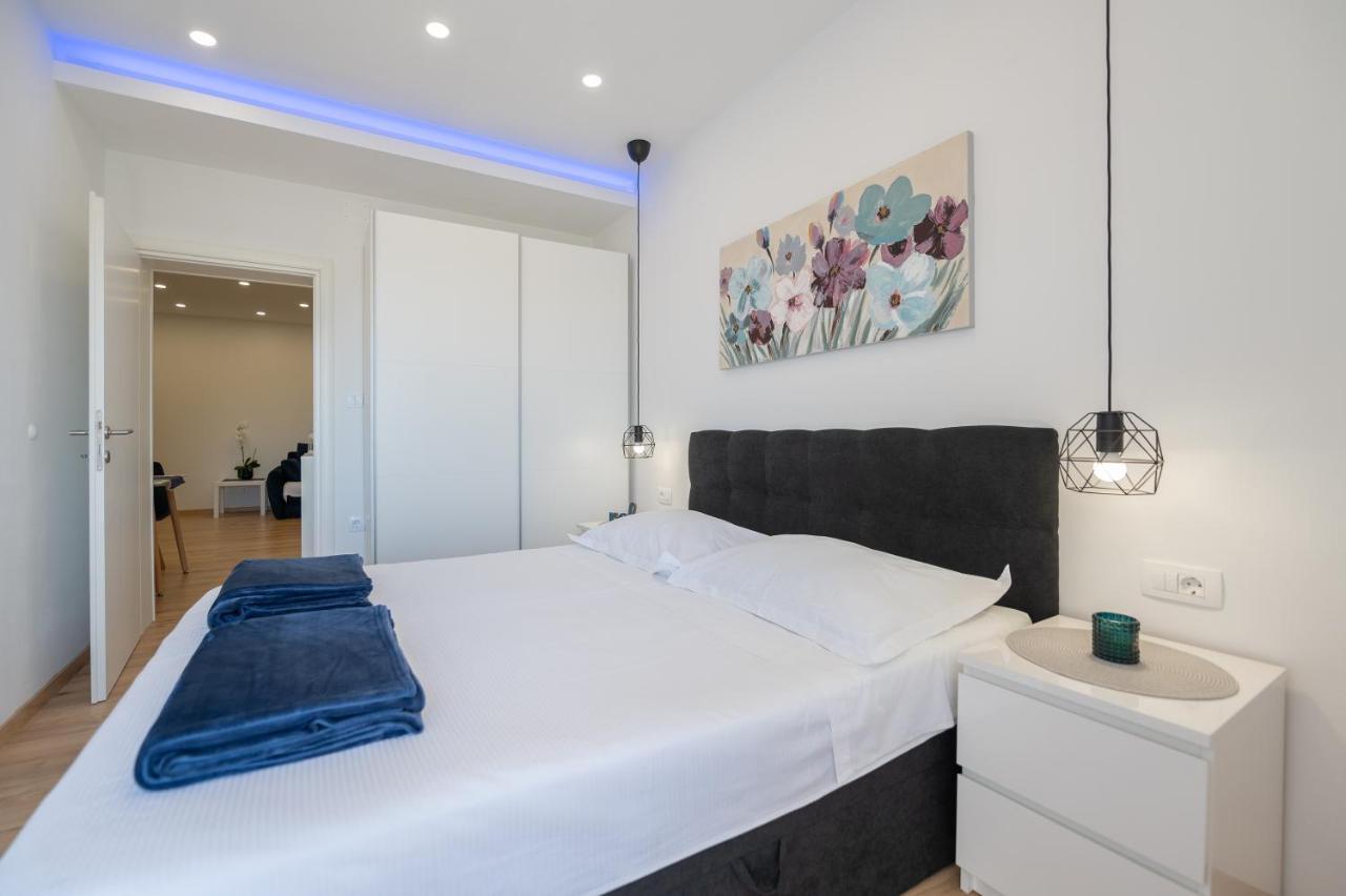 Sani Apartment *