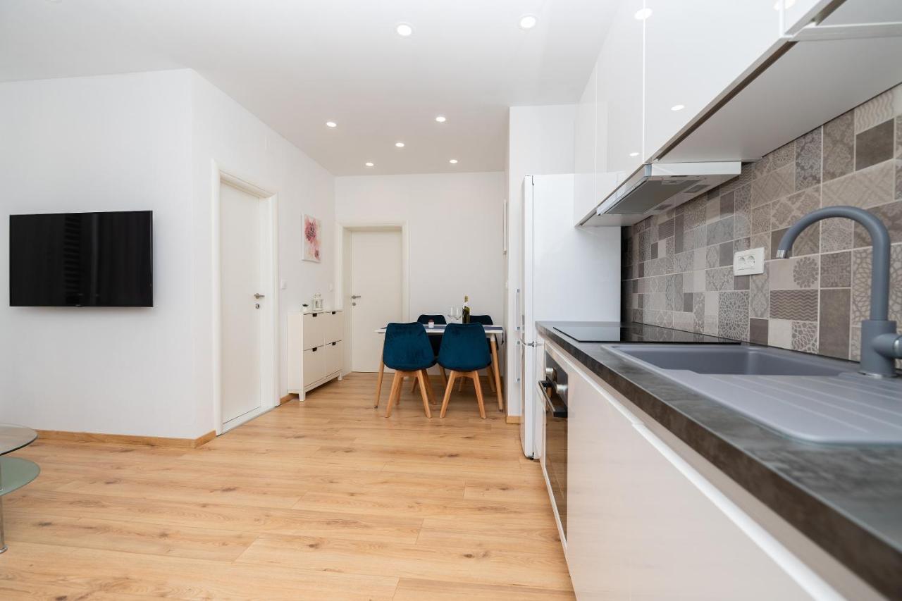Apartment Sani Makarska