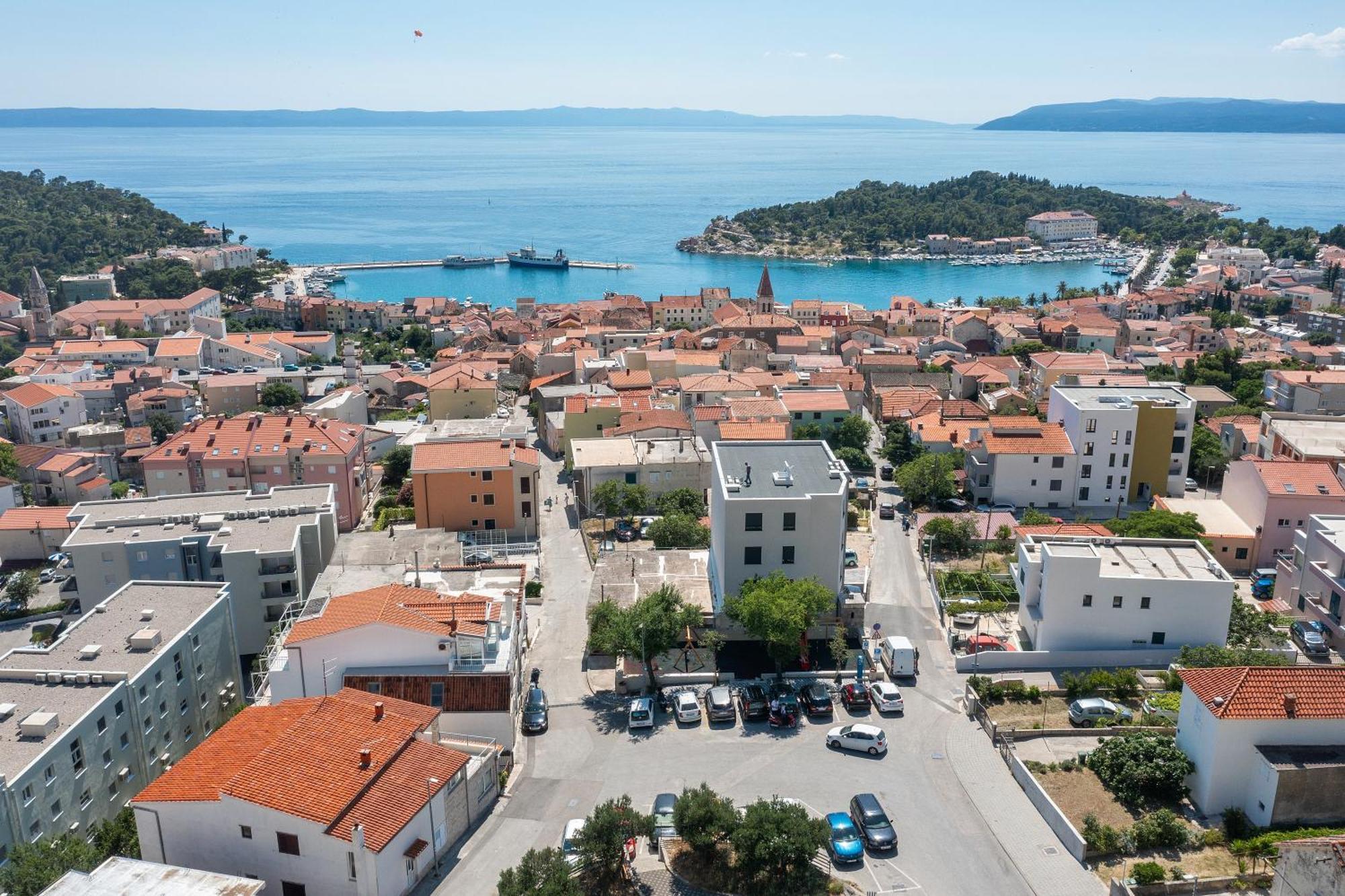 Sani * Makarska